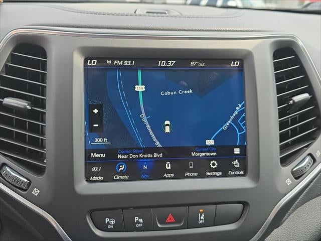 2023 Jeep Cherokee Altitude Lux