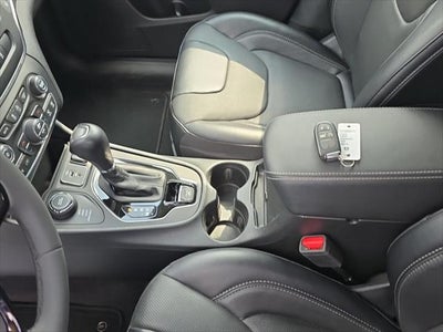 2023 Jeep Cherokee Altitude Lux