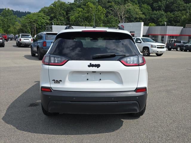 2023 Jeep Cherokee Altitude Lux