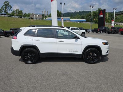 2023 Jeep Cherokee Altitude Lux