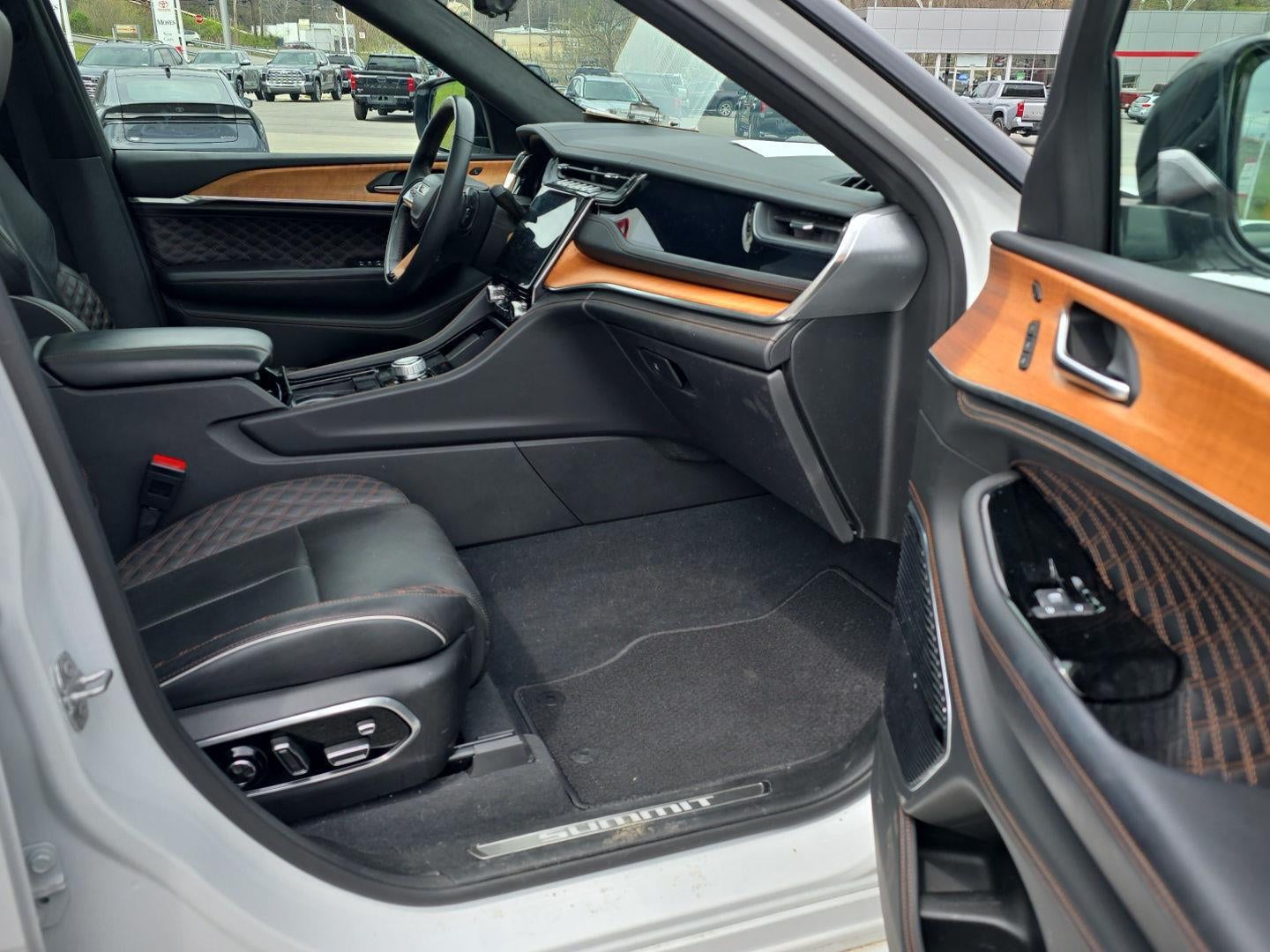 2022 Jeep Grand Cherokee 4xe Summit Reserve