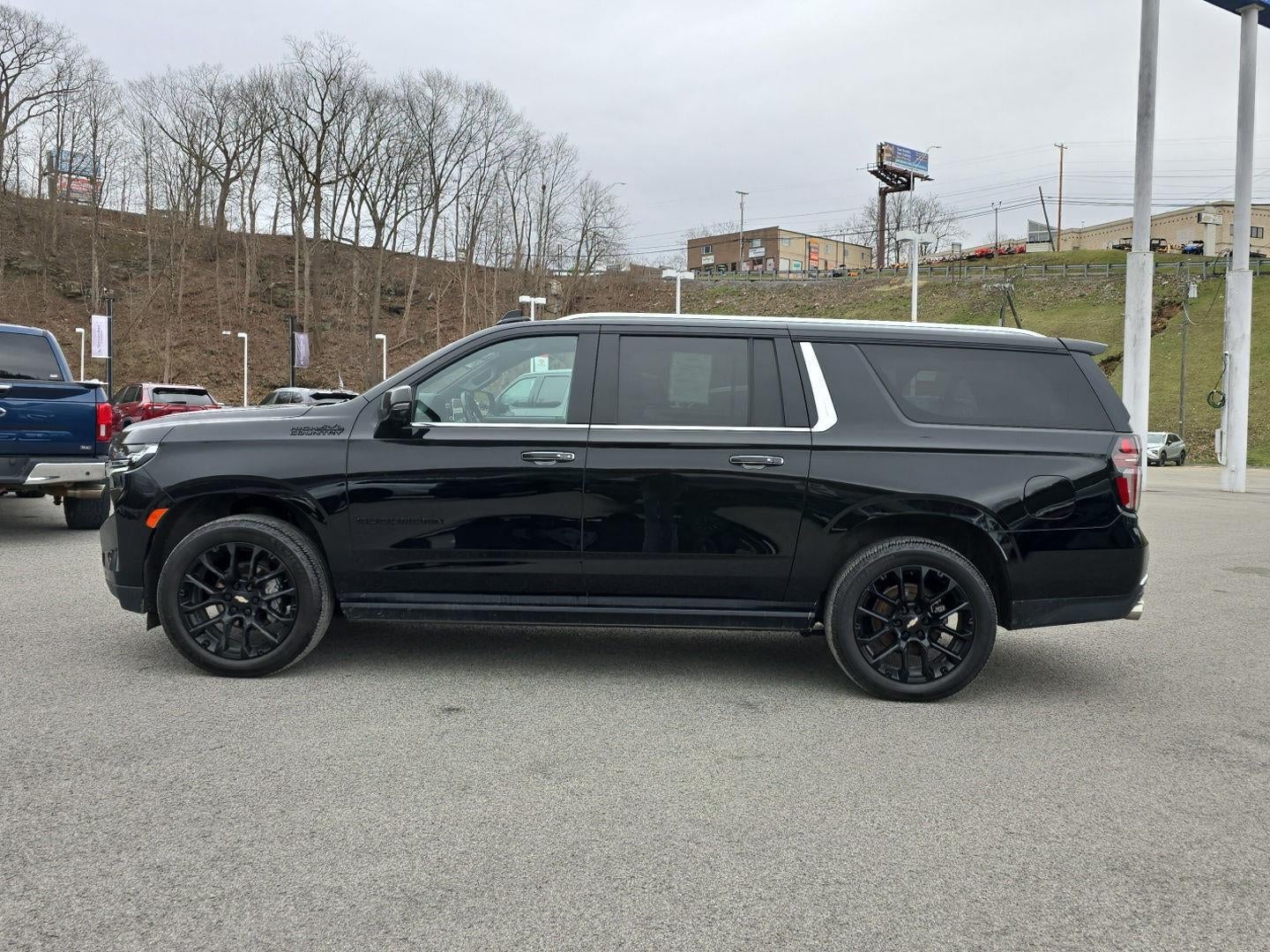 2022 Chevrolet Suburban High Country