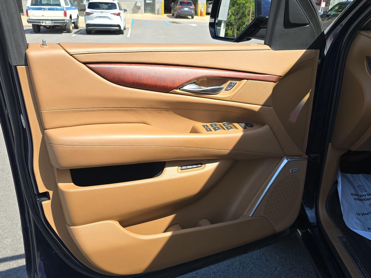 2017 Cadillac Escalade Esv Platinum