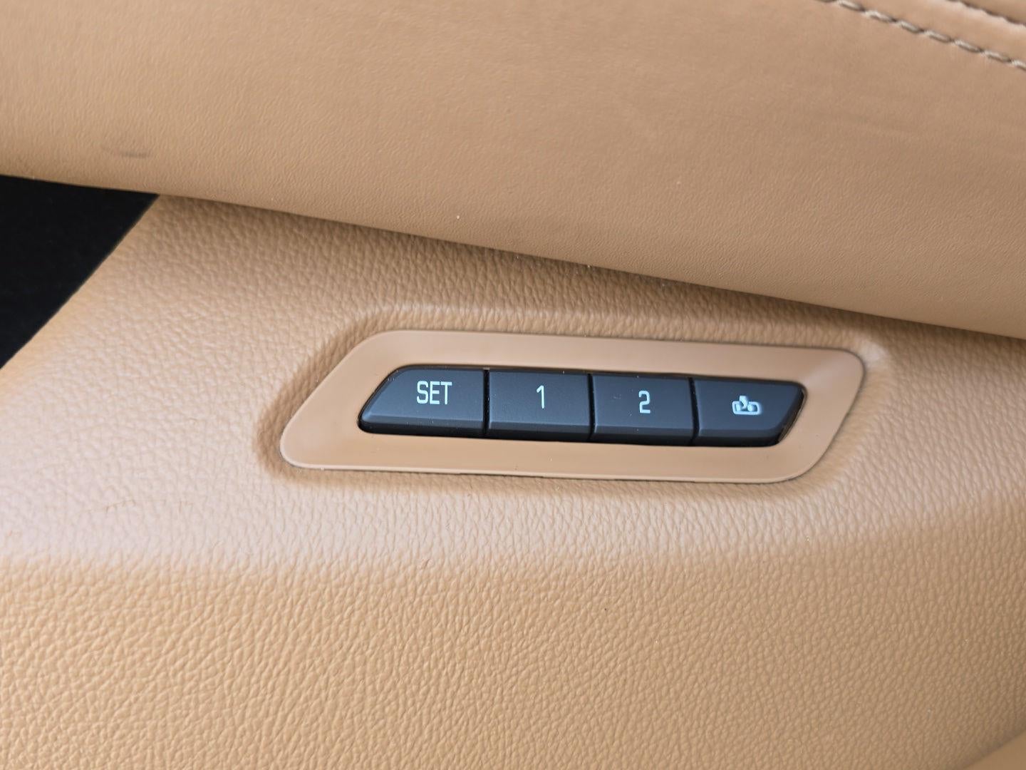2017 Cadillac Escalade Esv Platinum