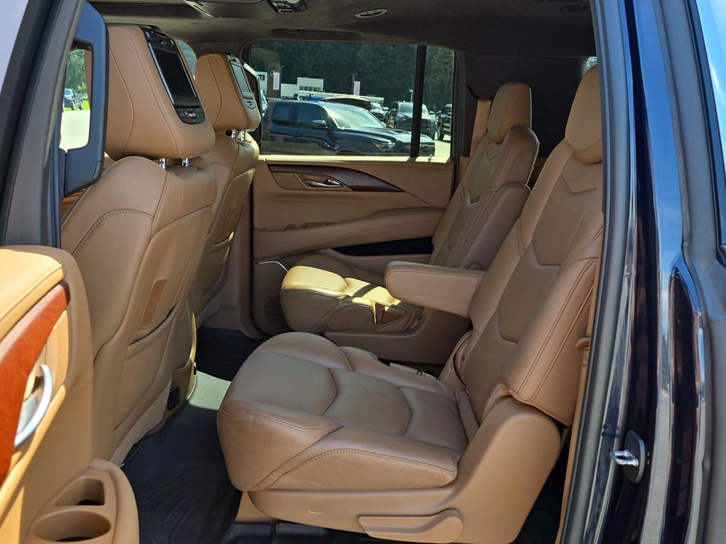 2017 Cadillac Escalade Esv Platinum