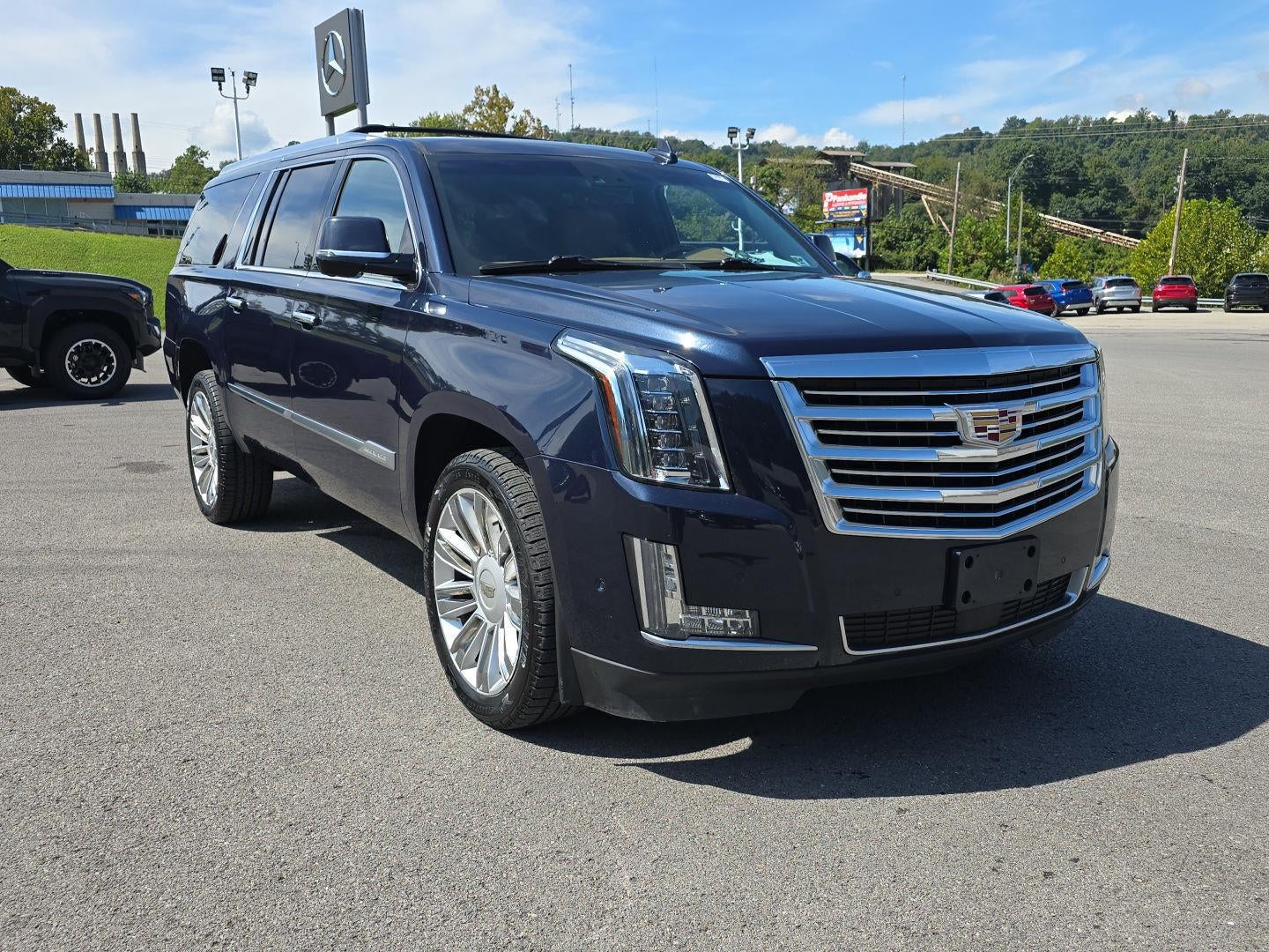 2017 Cadillac Escalade Esv Platinum