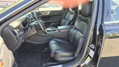 2017 Lincoln Continental Select