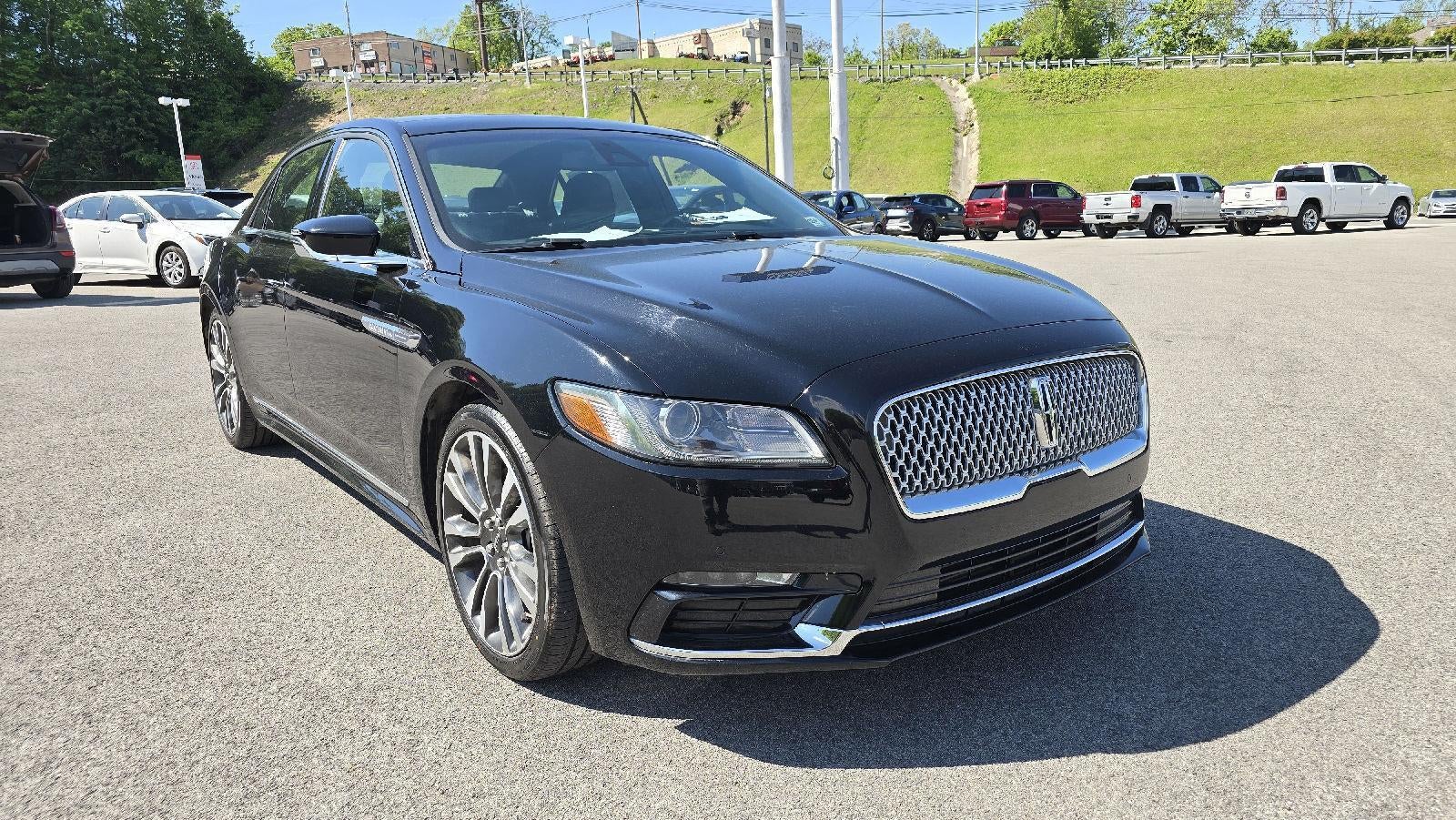 2017 Lincoln Continental Select