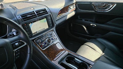 2017 Lincoln Continental Select