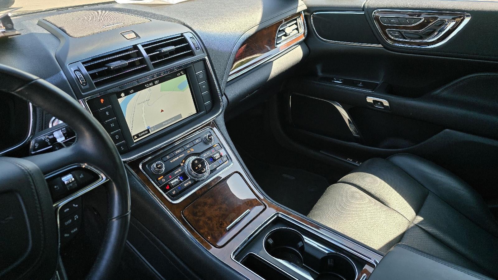2017 Lincoln Continental Select