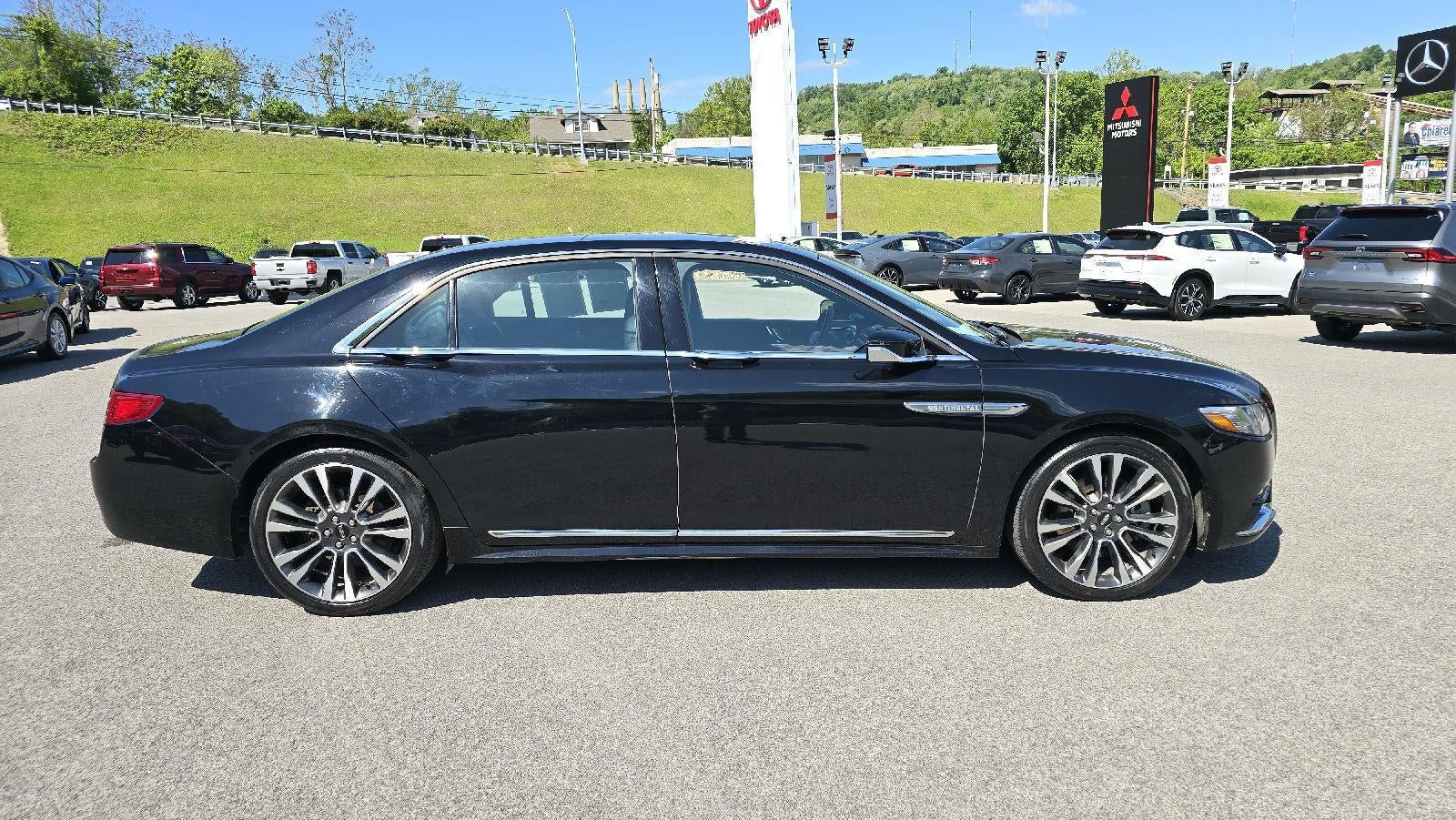 2017 Lincoln Continental Select