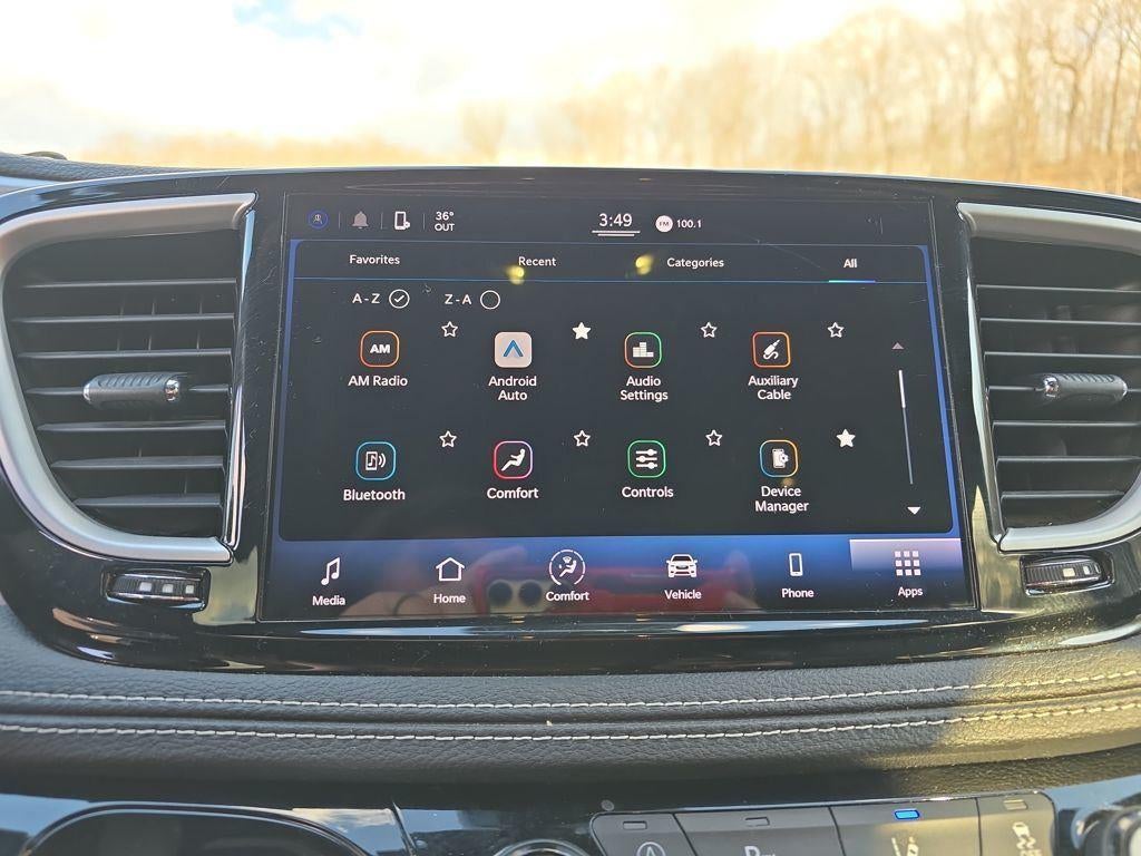 2022 Chrysler Pacifica Touring L