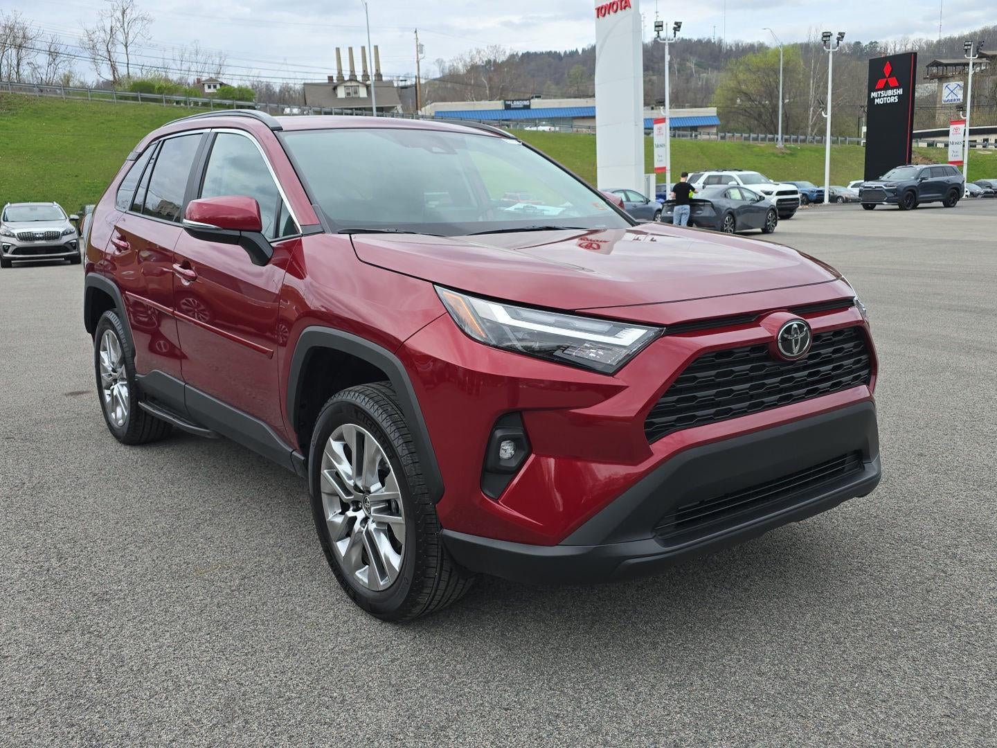 2025 Toyota RAV4 XLE Premium