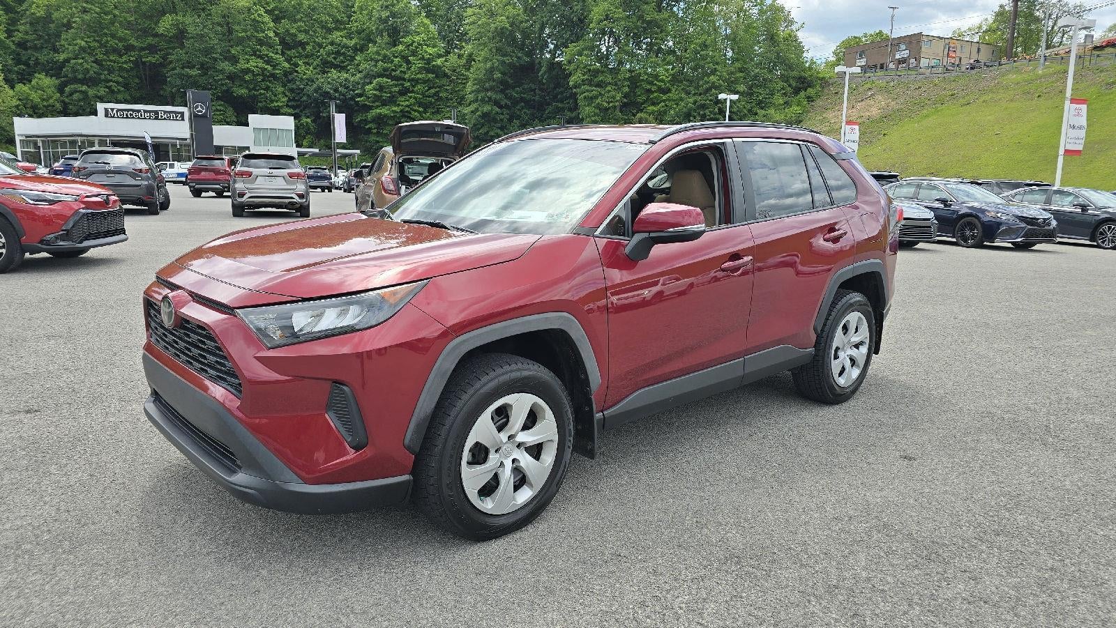 2019 Toyota RAV4 LE