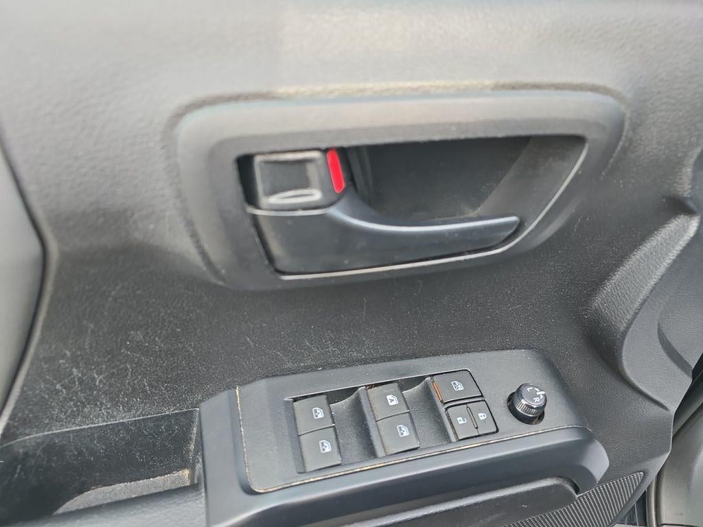 2022 Toyota Tacoma SR V6