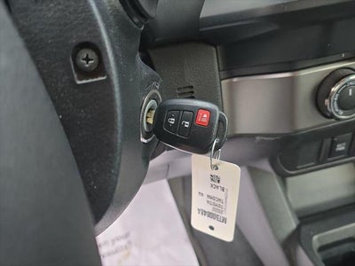 2022 Toyota Tacoma SR V6