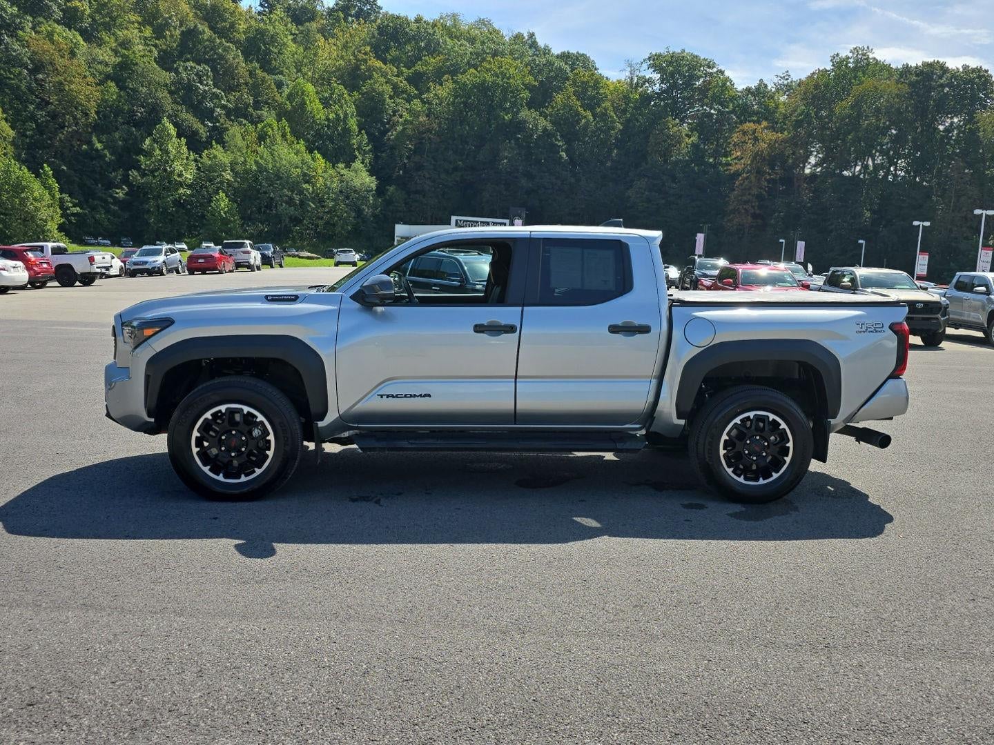 2024 Toyota Tacoma TRD Off-Road HV
