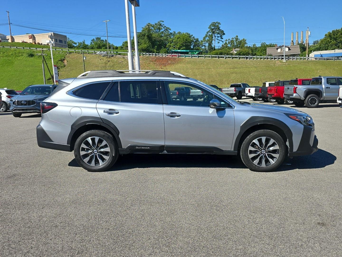 2023 Subaru Outback Touring XT