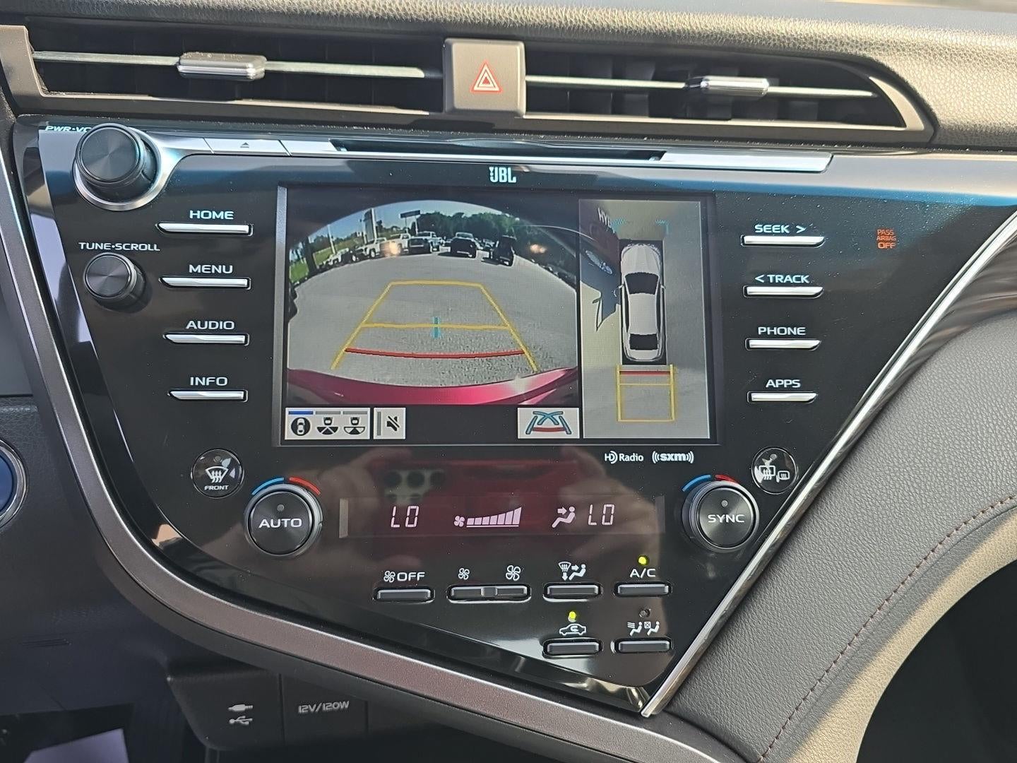 2018 Toyota Camry Hybrid XLE