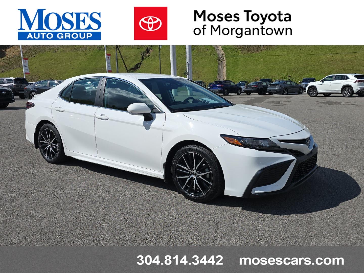 2024 Toyota Camry Hybrid SE