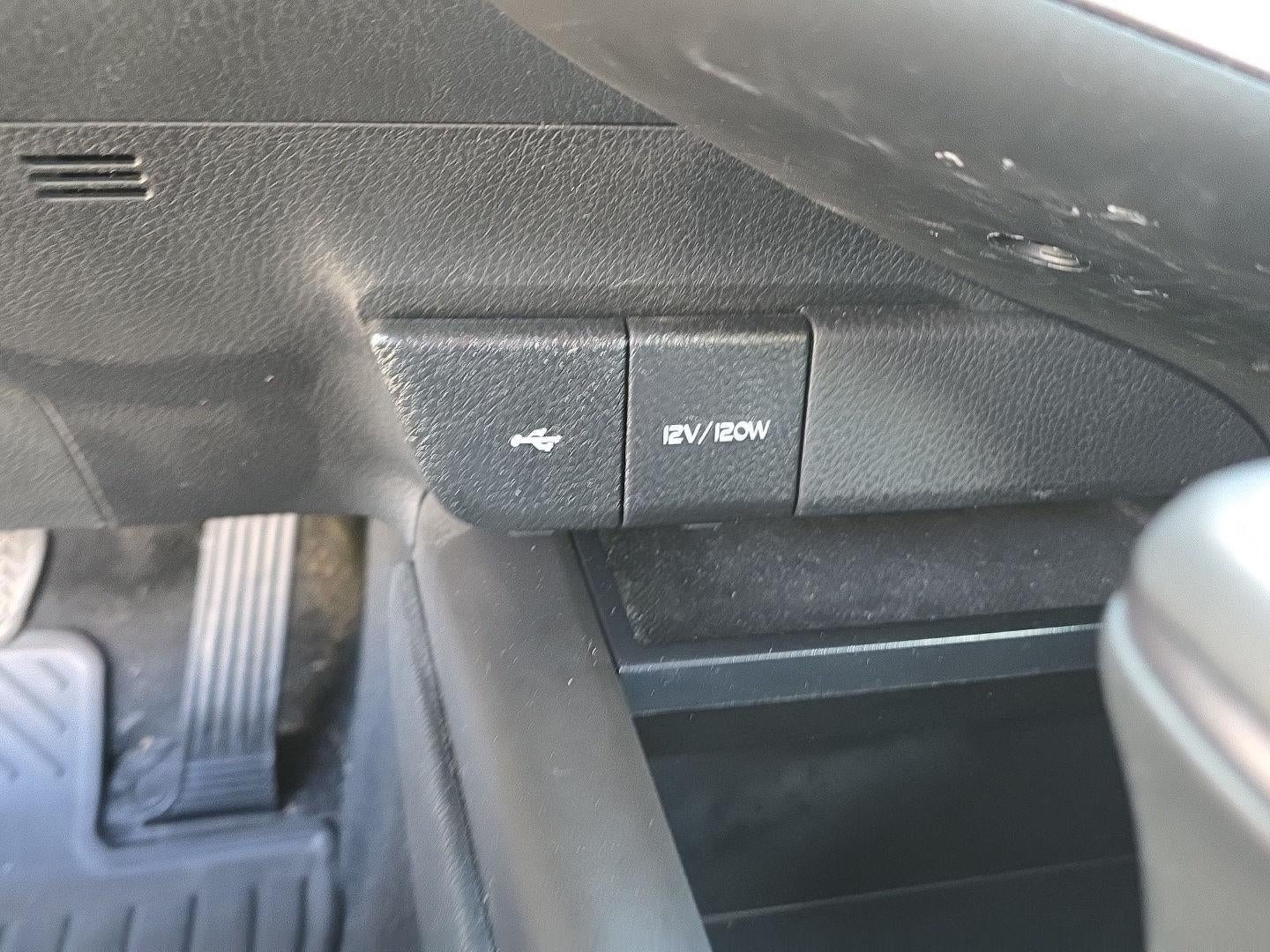 2024 Toyota Camry Hybrid SE