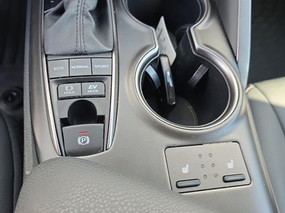 2024 Toyota Camry Hybrid SE