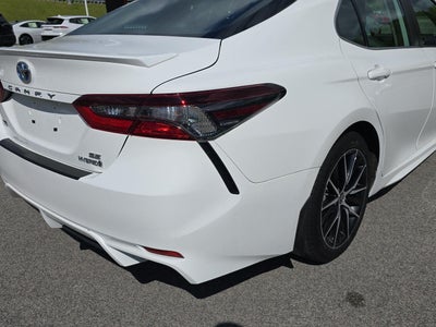 2024 Toyota Camry Hybrid SE