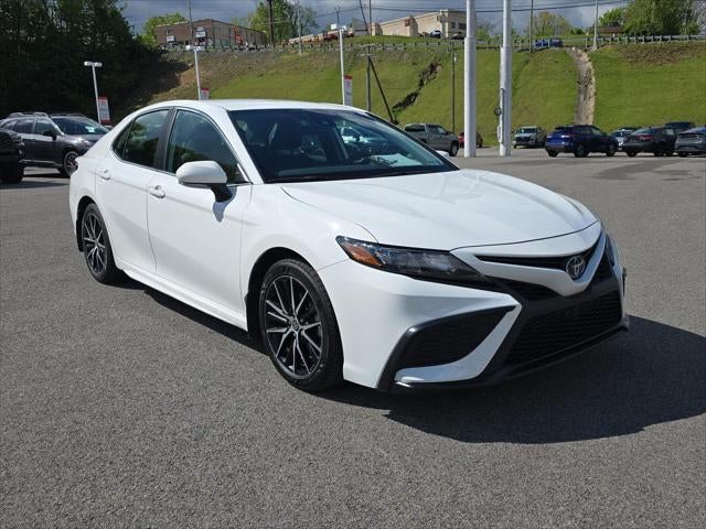 2024 Toyota Camry Hybrid SE