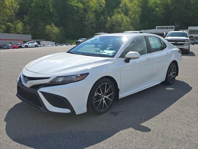 2024 Toyota Camry Hybrid SE