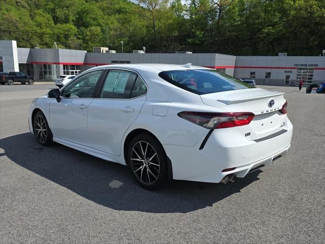 2024 Toyota Camry Hybrid SE