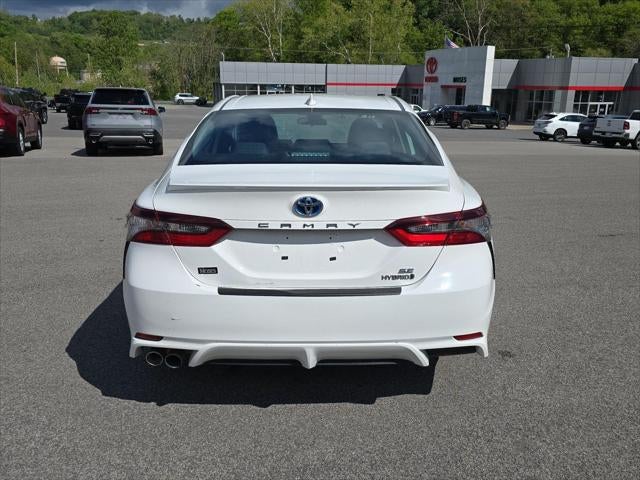 2024 Toyota Camry Hybrid SE