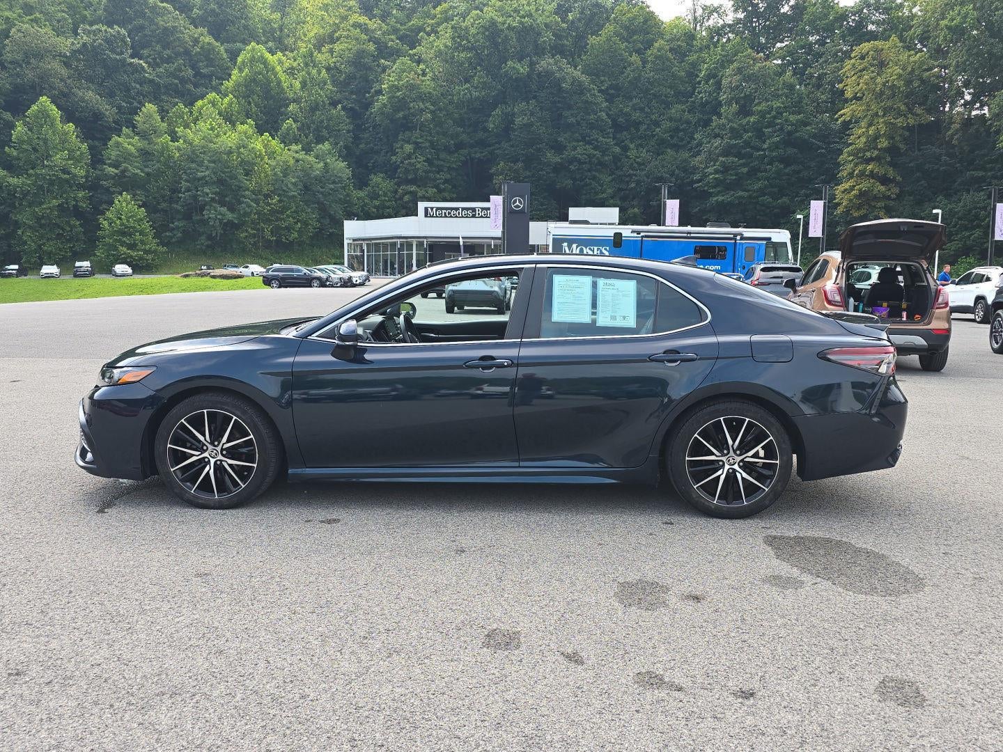 2021 Toyota Camry SE