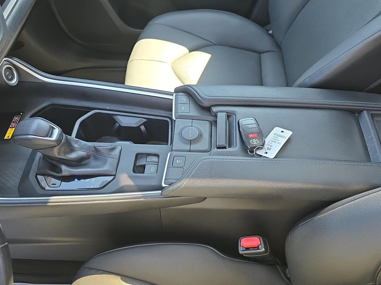 2024 Toyota Grand Highlander Hybrid XLE
