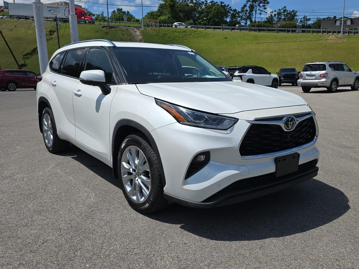 2022 Toyota Highlander Limited