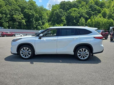 2022 Toyota Highlander Limited