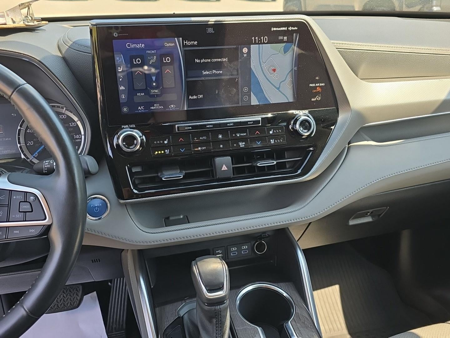 2022 Toyota Highlander Hybrid Platinum