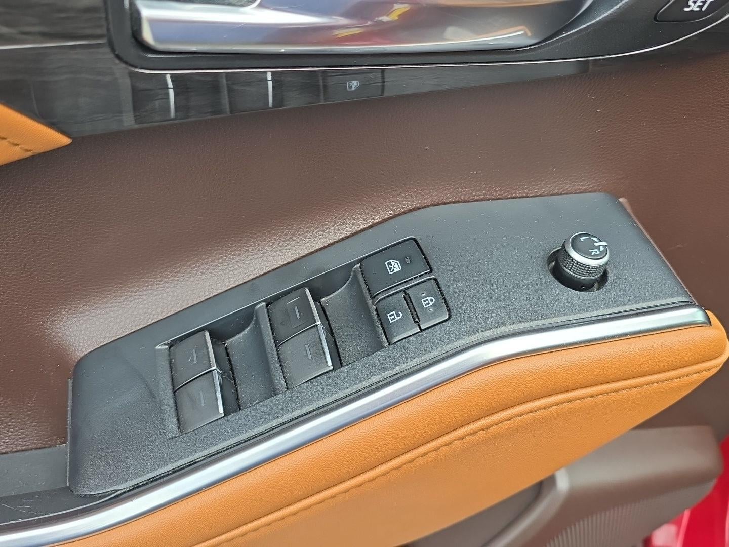 2020 Toyota Highlander Hybrid Platinum