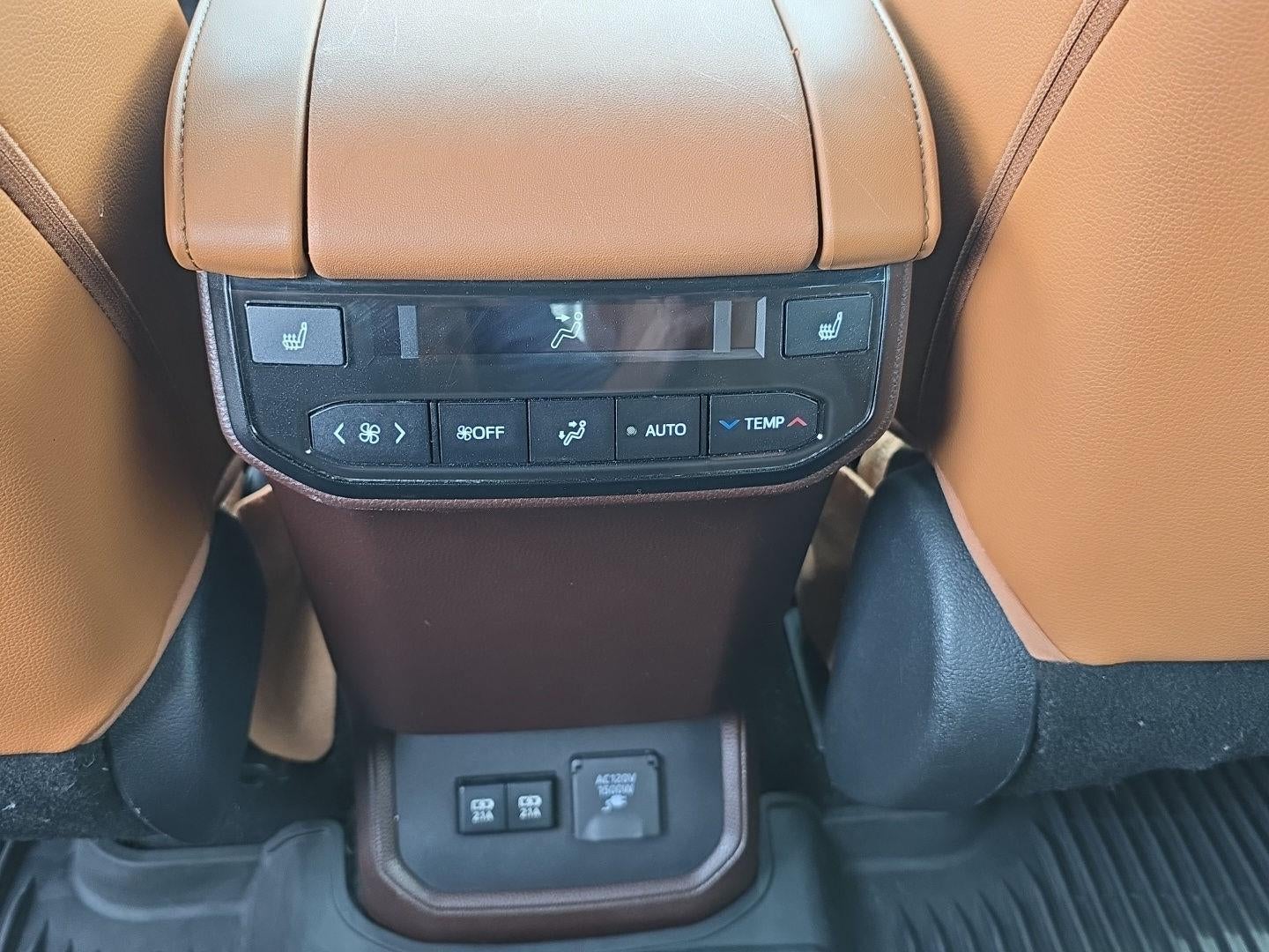 2020 Toyota Highlander Hybrid Platinum