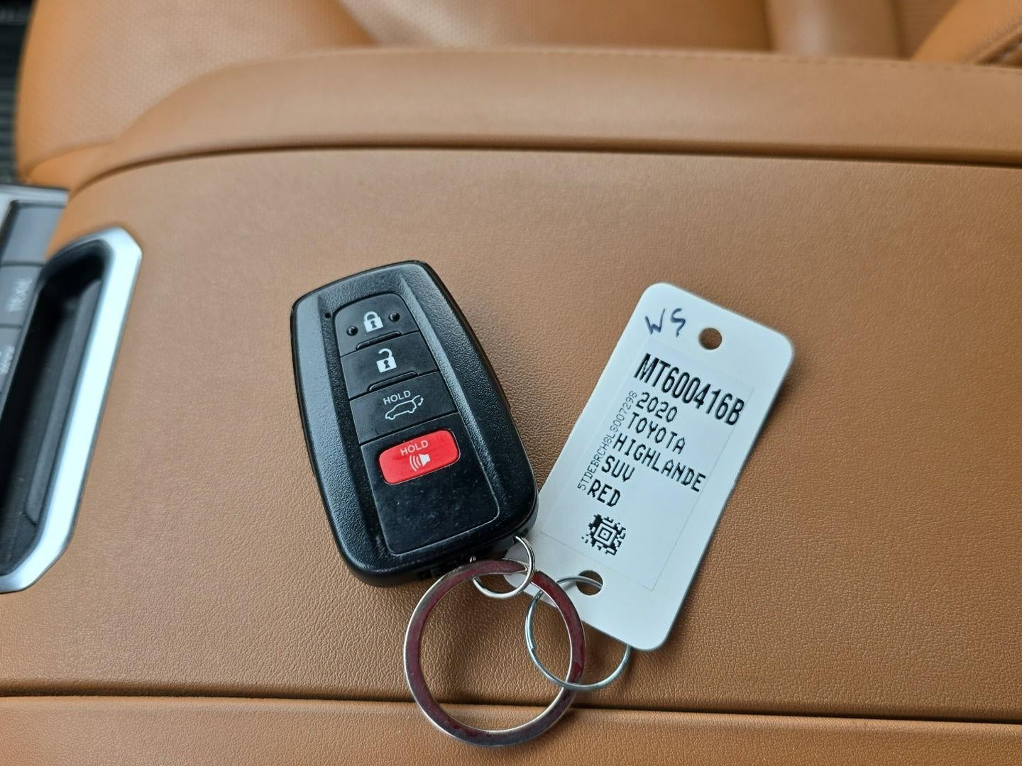 2020 Toyota Highlander Hybrid Platinum
