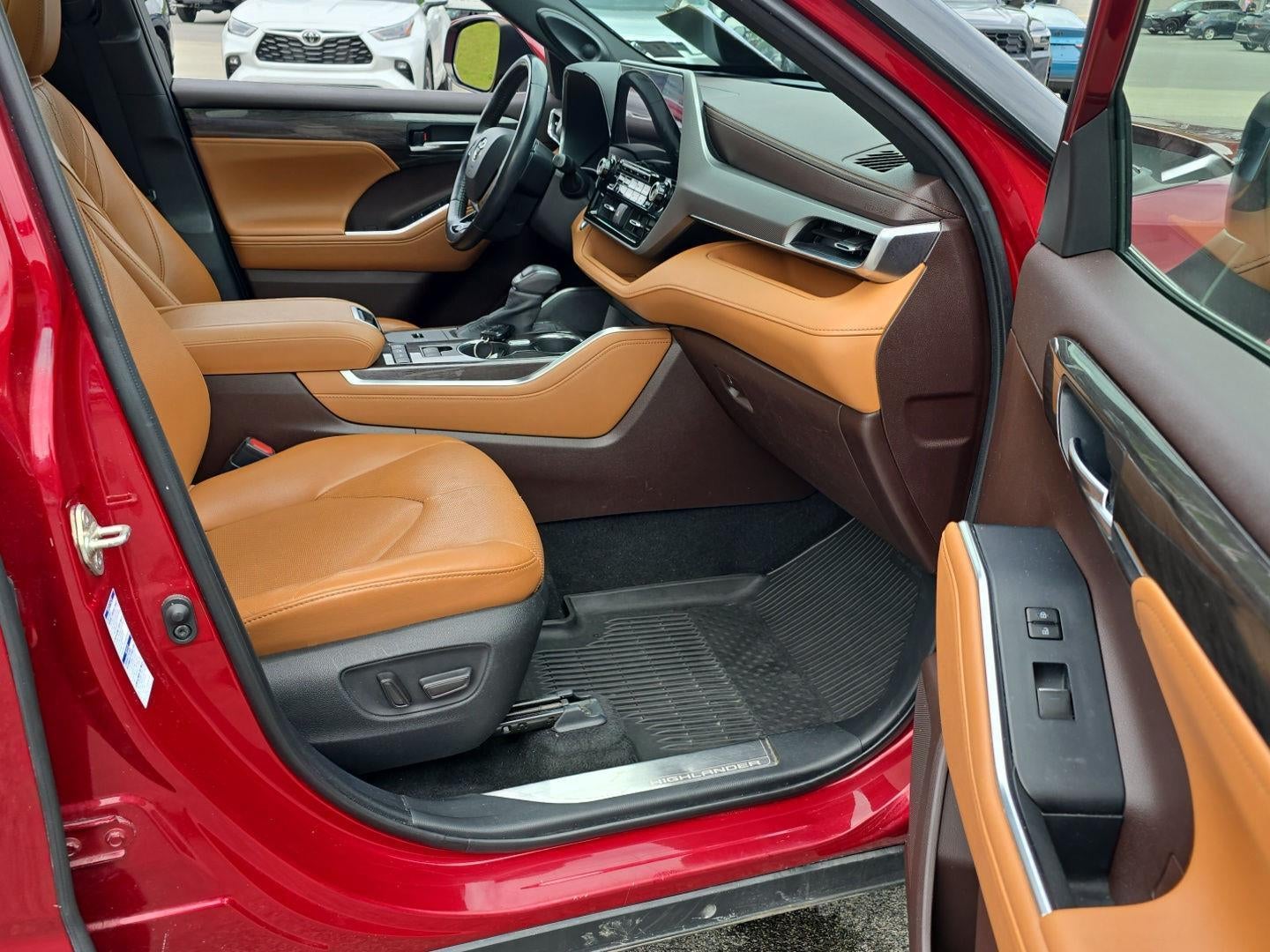 2020 Toyota Highlander Hybrid Platinum