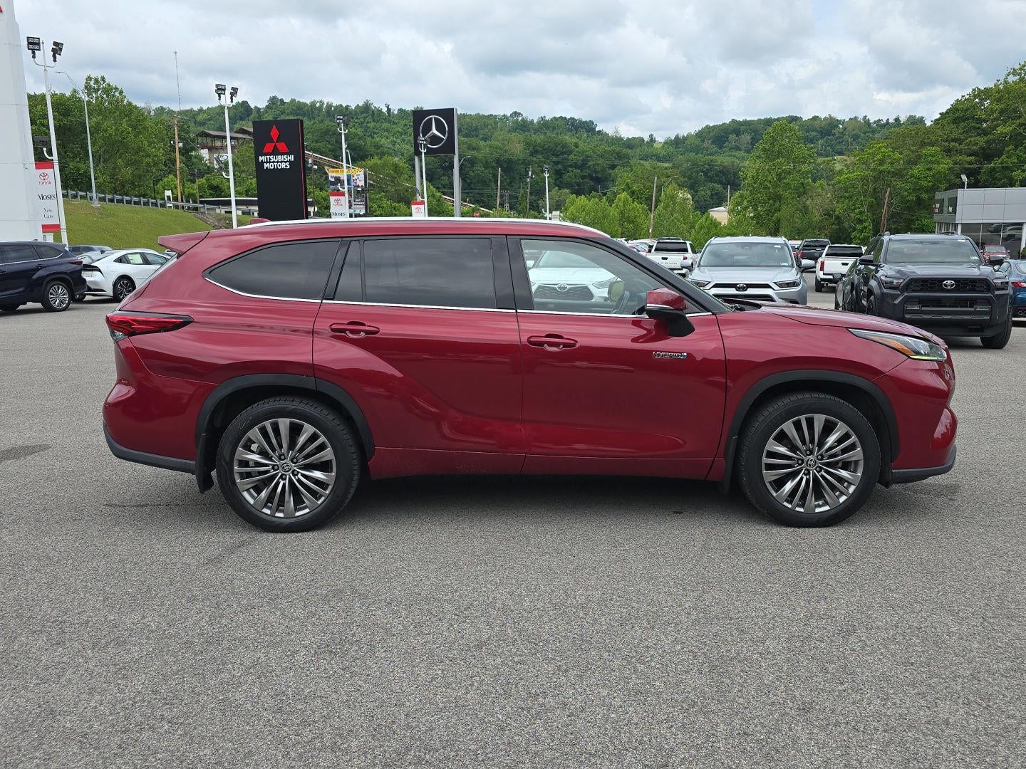2020 Toyota Highlander Hybrid Platinum