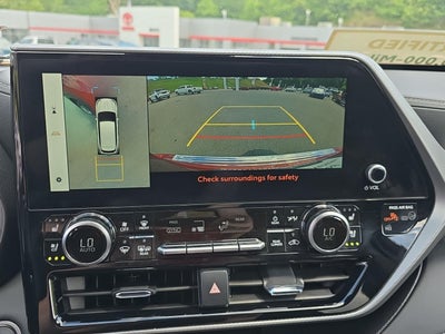 2026 Toyota Highlander Hybrid Platinum