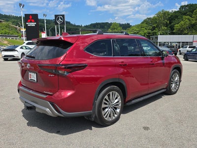 2026 Toyota Highlander Hybrid Platinum