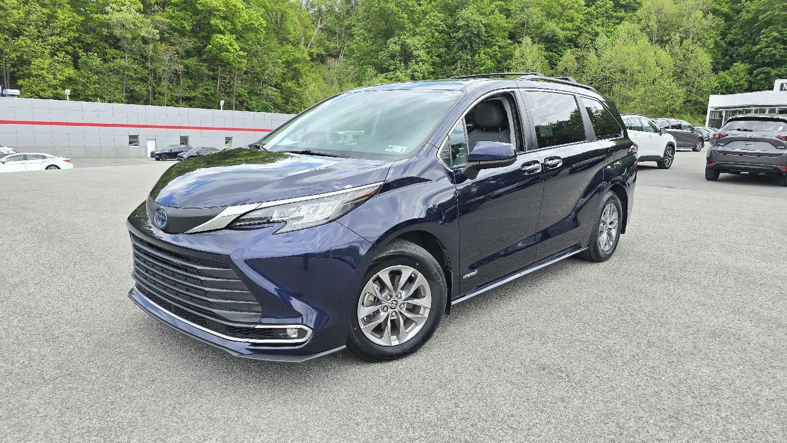 2021 Toyota Sienna XLE