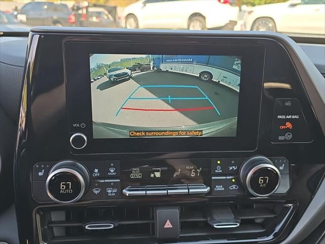2025 Toyota Highlander Hybrid XLE