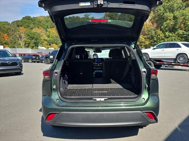 2025 Toyota Highlander Hybrid XLE