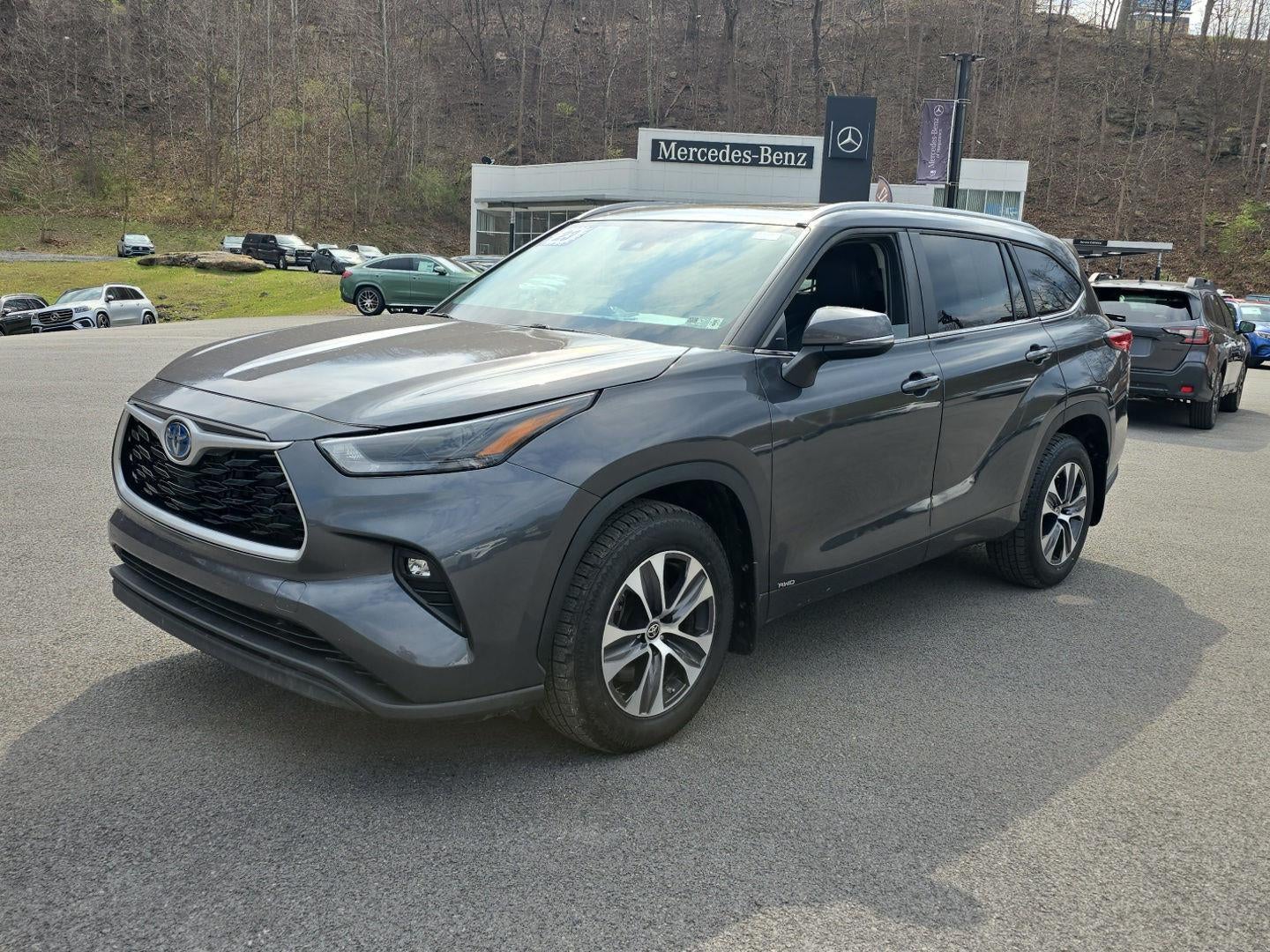 2023 Toyota Highlander Hybrid XLE