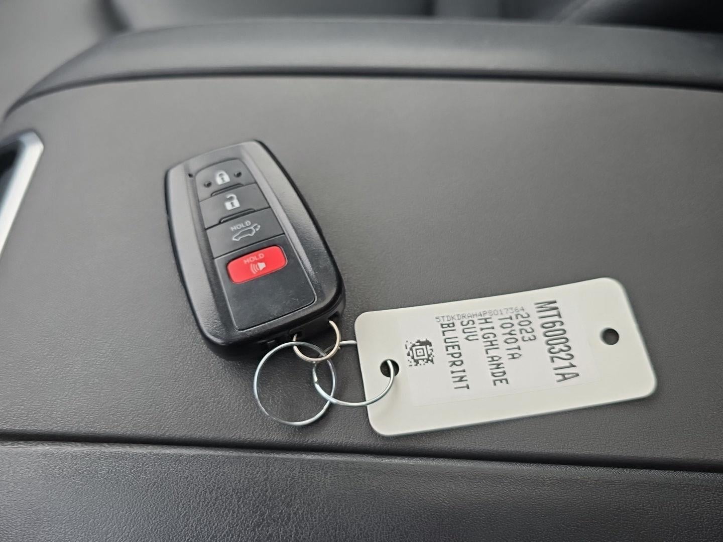 2023 Toyota Highlander XLE