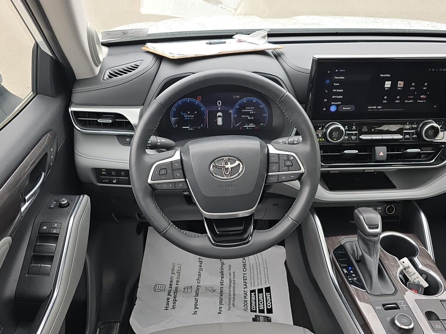2023 Toyota Highlander Platinum