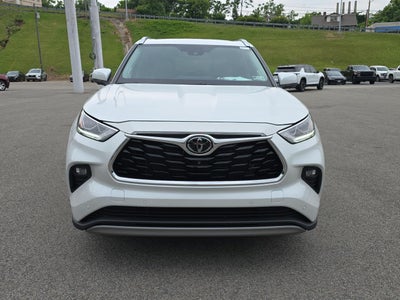 2023 Toyota Highlander Platinum